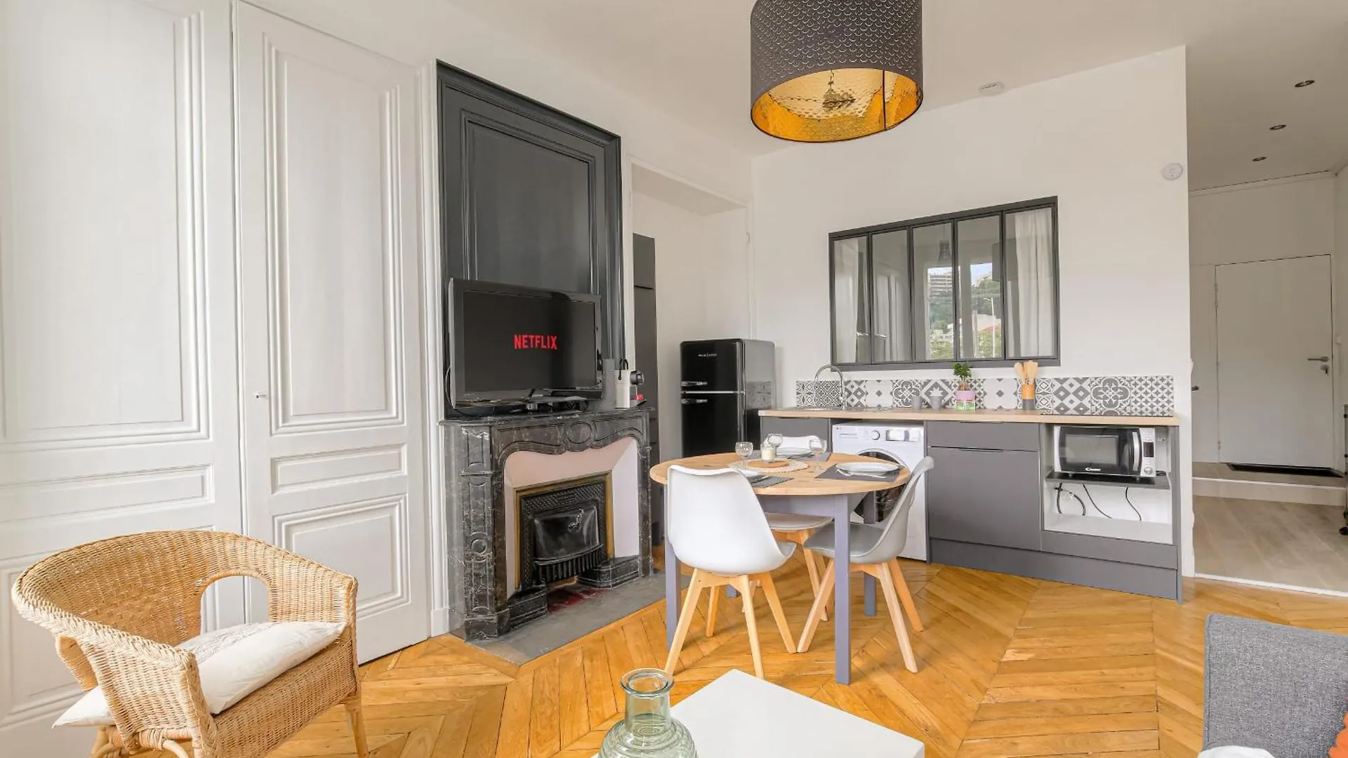 Charme Et Caractere 10 Min Bellecour Apartment Lyon 0*,  France